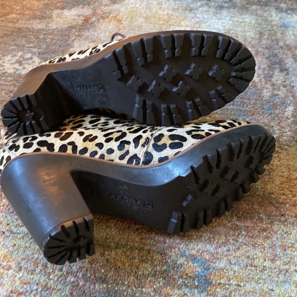 SPERRY leopard lace up booties - Picture 6 of 9